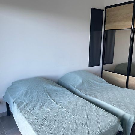 Bel Appartement Spacieux A Porto-Vecchio, 10Min A Pieds Du Centre Ville エクステリア 写真