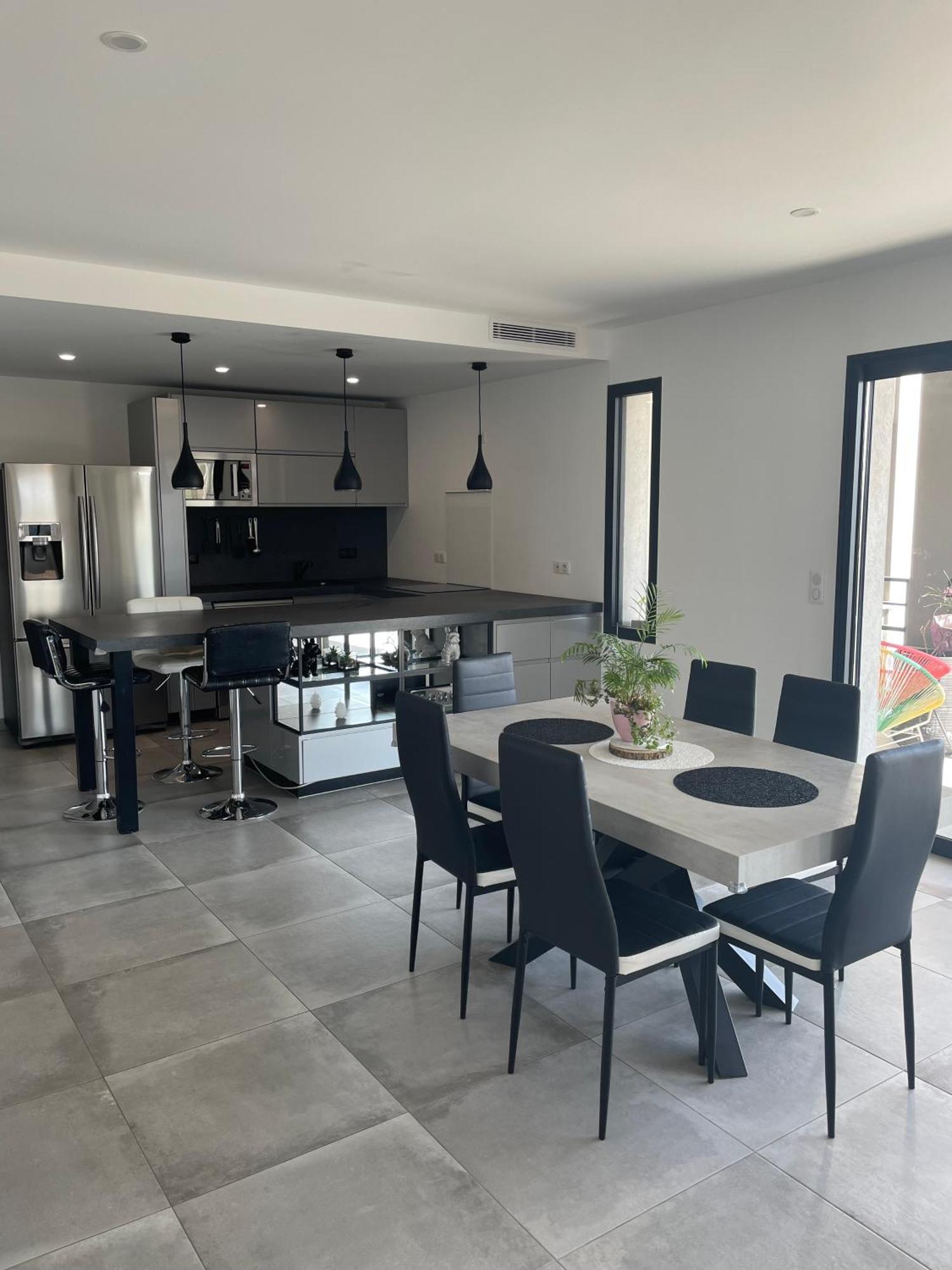 Bel Appartement Spacieux A Porto-Vecchio, 10Min A Pieds Du Centre Ville エクステリア 写真