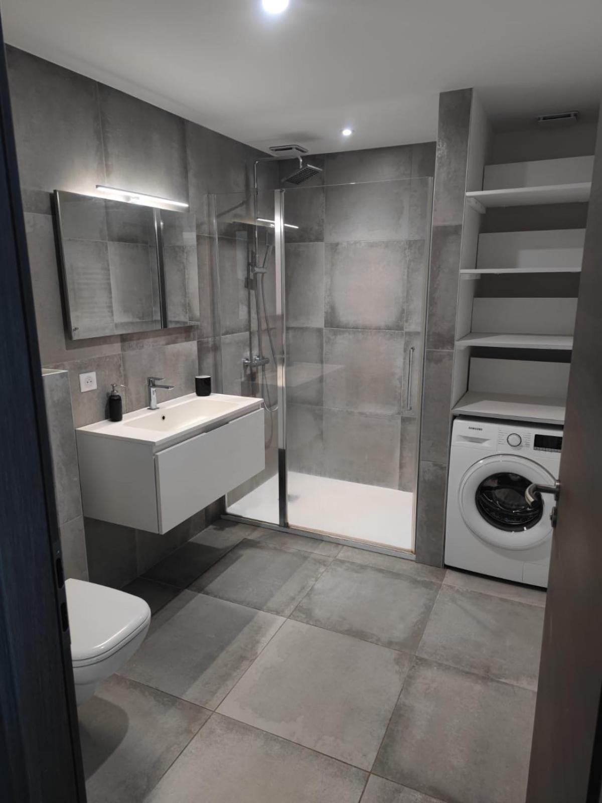 Bel Appartement Spacieux A Porto-Vecchio, 10Min A Pieds Du Centre Ville エクステリア 写真